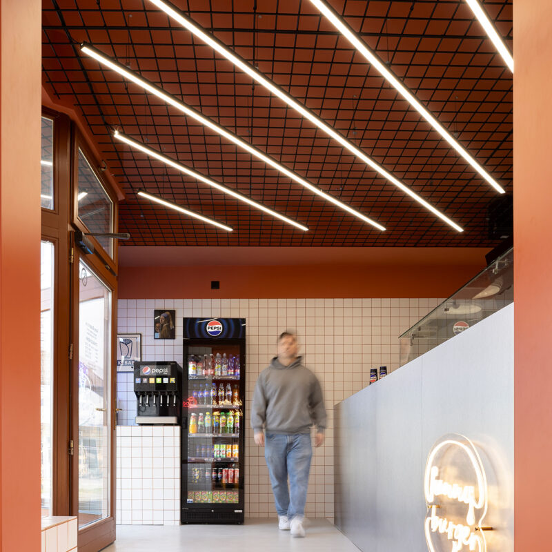 BLZK_FUNNY_BURGER_P2A9582 V.1